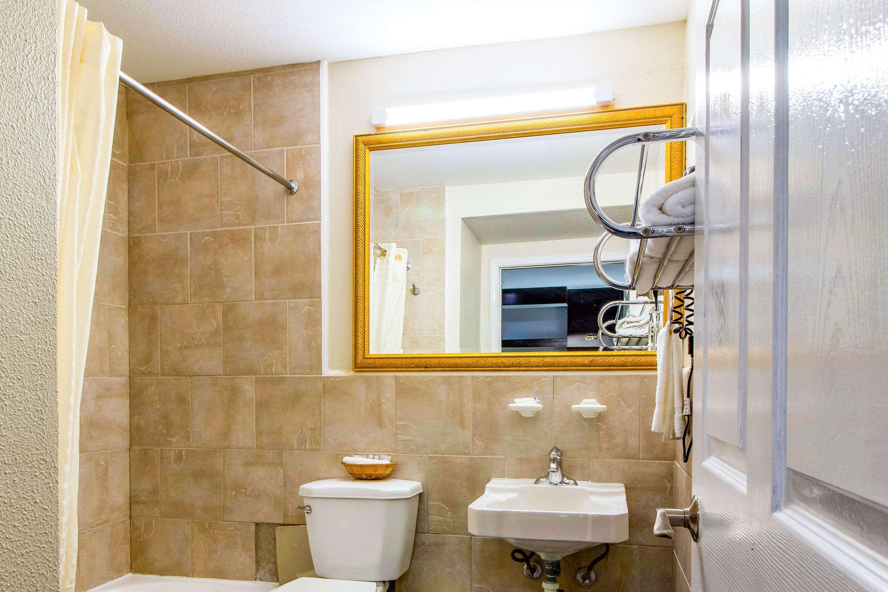 Rodeway Inn & Suites Houston Near Medical Center Kültér fotó