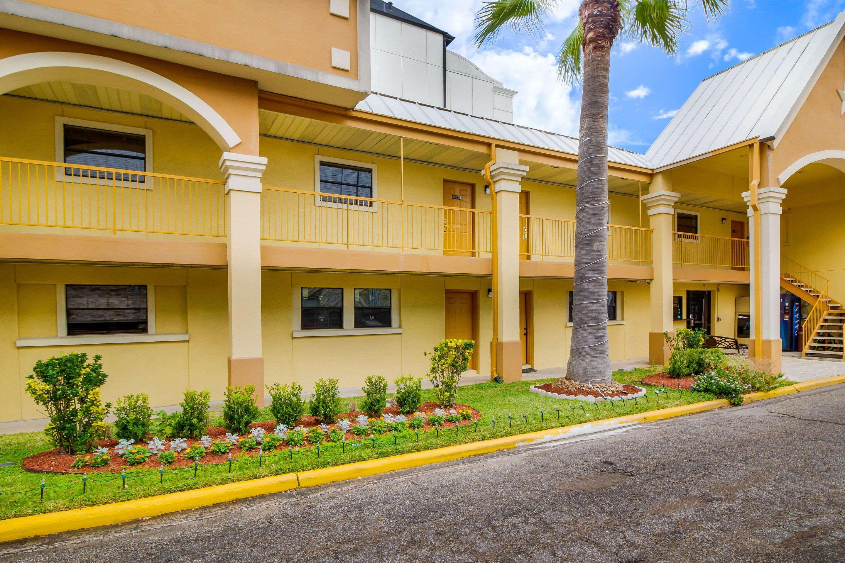 Rodeway Inn & Suites Houston Near Medical Center Kültér fotó
