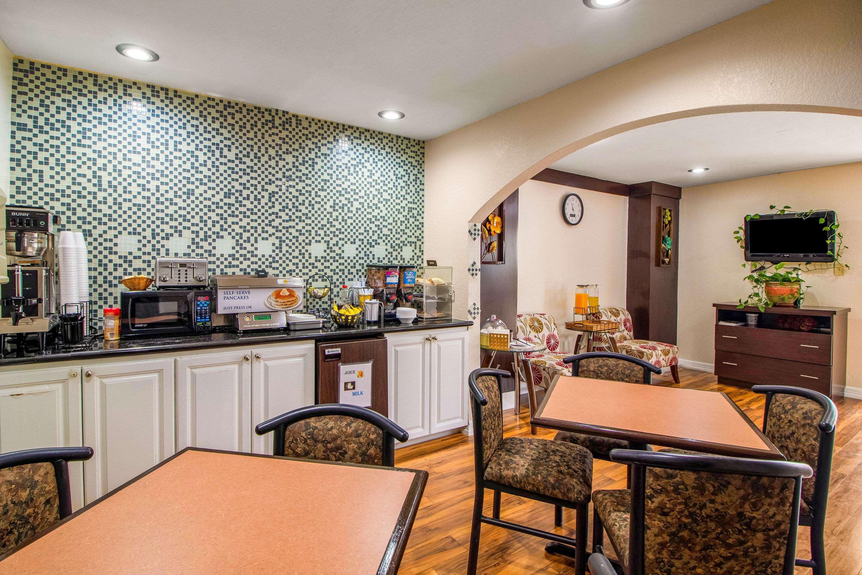 Rodeway Inn & Suites Houston Near Medical Center Kültér fotó